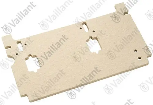 Isolierplatte in beige mit Aussparungen, hergestellt von Vaillant. Die Platte hat verschiedene Öffnungen für Installationsmöglichkeiten.